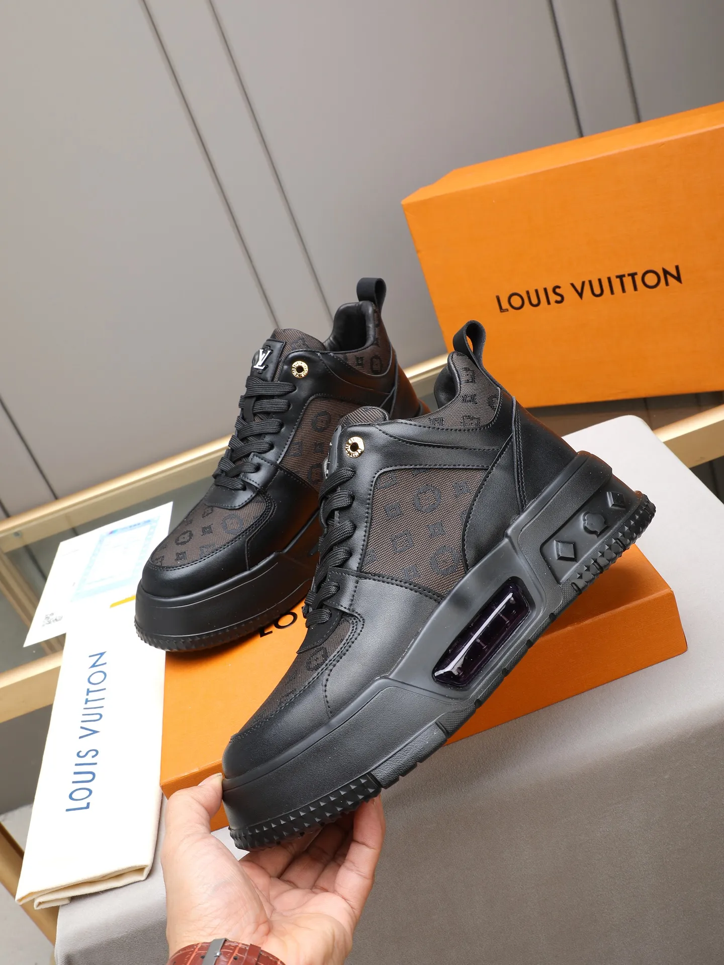 PP460 High Top Men's [LV] Autumn and winter high top classic hot style💝 👣👣Perfect last shape, beautiful design style 💋 💋This winter is no longer cold😢😢Cow leather➕LV special material➕Breathable sheep lining➕Non-slip and wear-resistant foam air cushion outsole🎩A must-have for fashionable men❗Number: 38-44 (45 custom-made) The real thing looks better🎬The real thing looks better👅, 5 colors to choose from